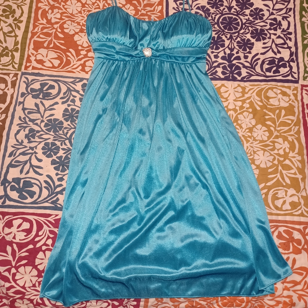Short blue party dress